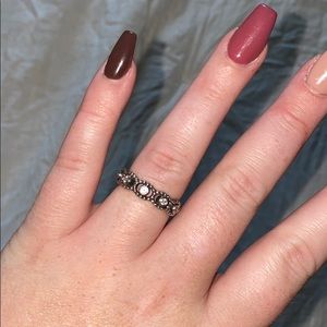 Pandora ring